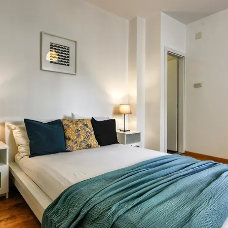 Apartment Lrs 2 In The Centar Of *