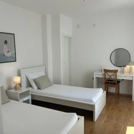 Lrs 2 In The Centar Of Apartment Zadar