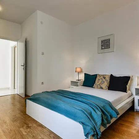 Lrs 2 In The Centar Of Apartman *