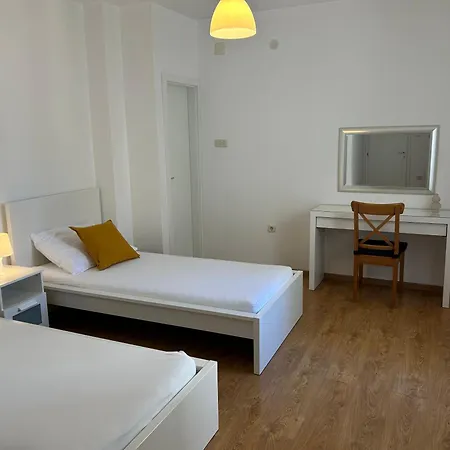 Lrs 2 In The Centar Of Apartment *