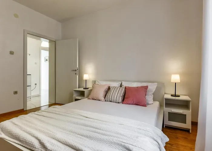 Lrs 2 In The Centar Of Lejlighed